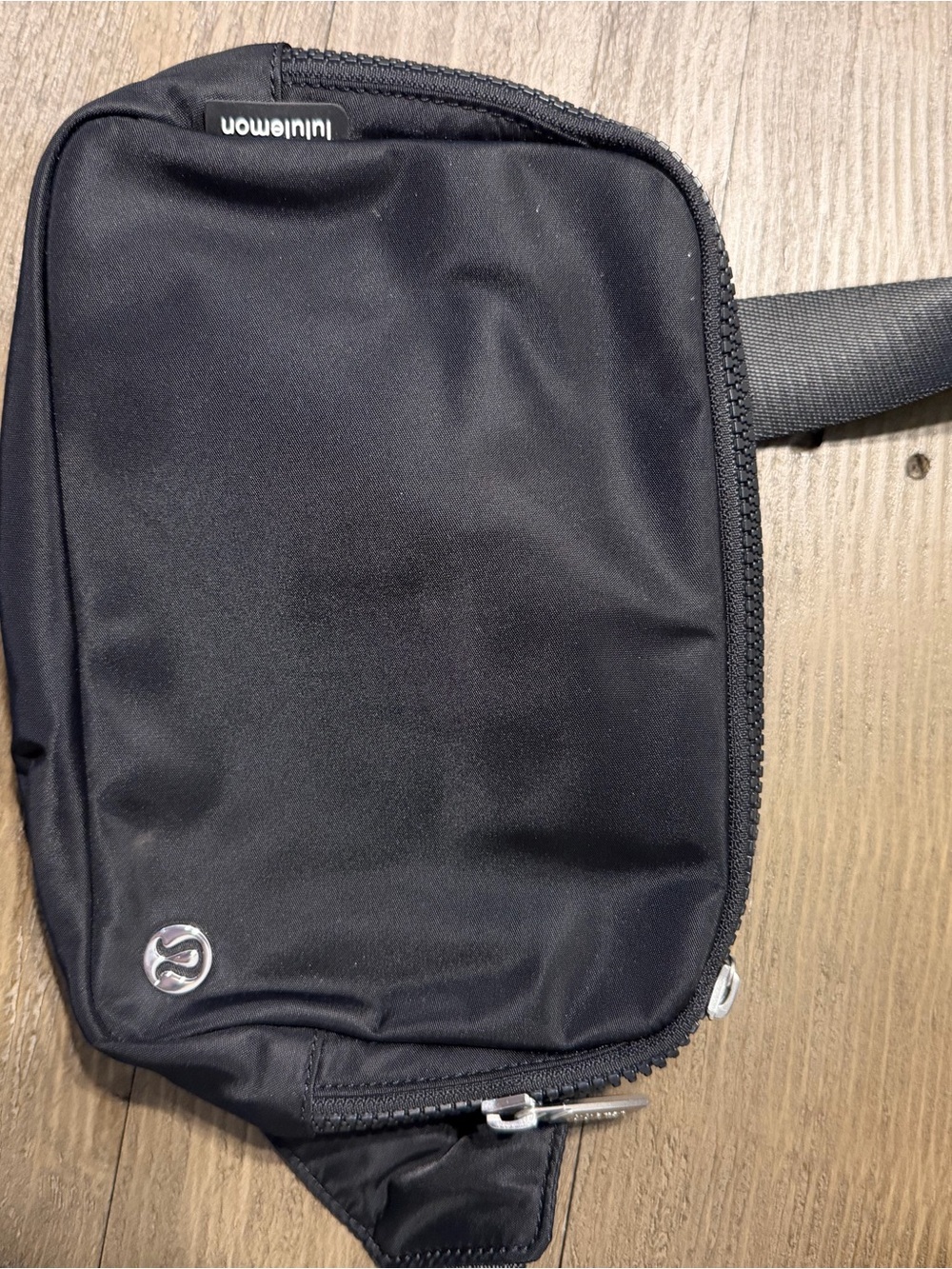 lululemon athletica black belt bag - Picture 3 of 3